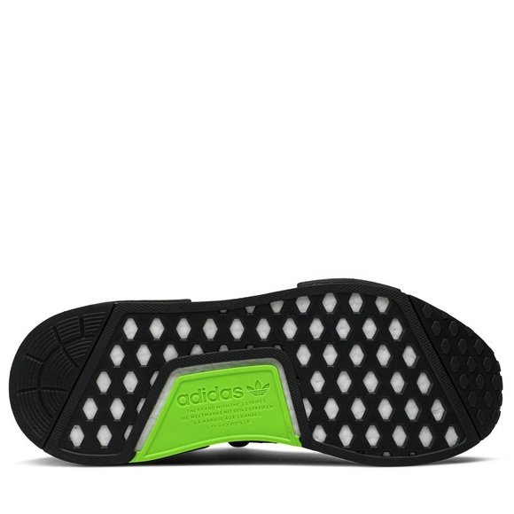 NMD_R1 Star Wars Adidas (green) size 6 - Picture 2 of 8